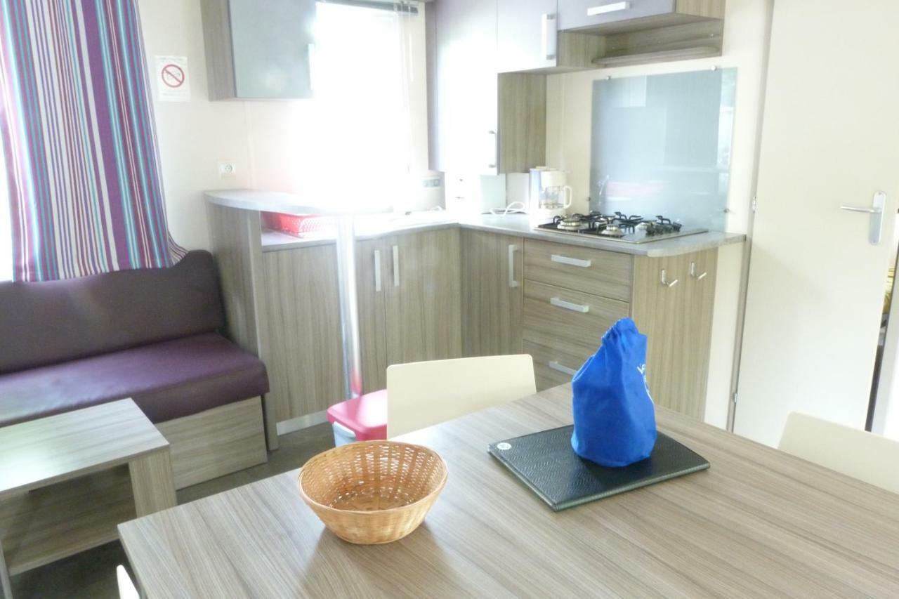 Camping L'Eau Vive Hotel Dauphin Eksteriør billede
