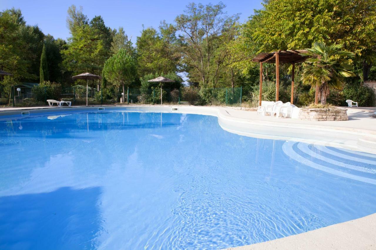 Camping L'Eau Vive Hotel Dauphin Eksteriør billede