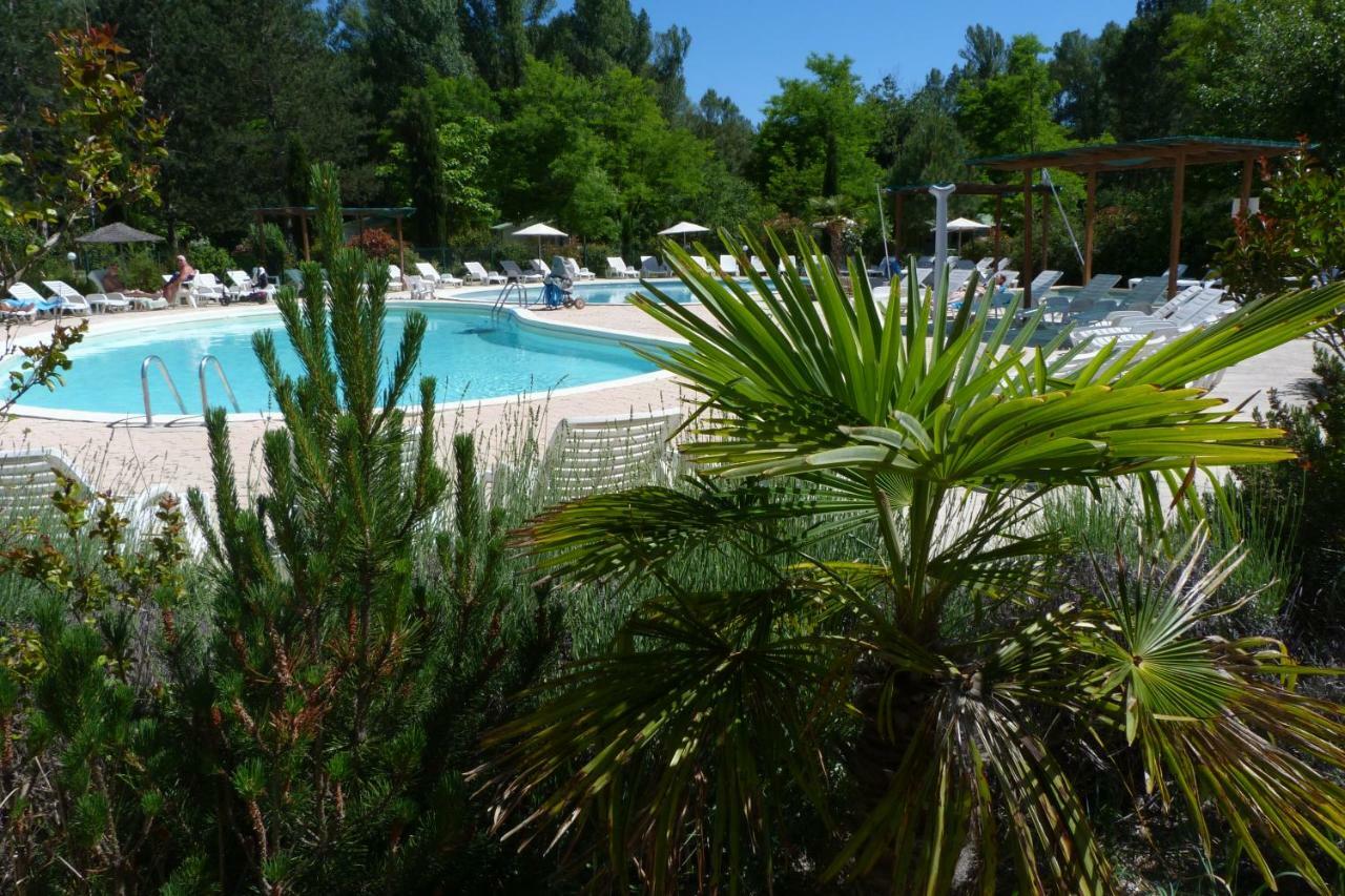 Camping L'Eau Vive Hotel Dauphin Eksteriør billede